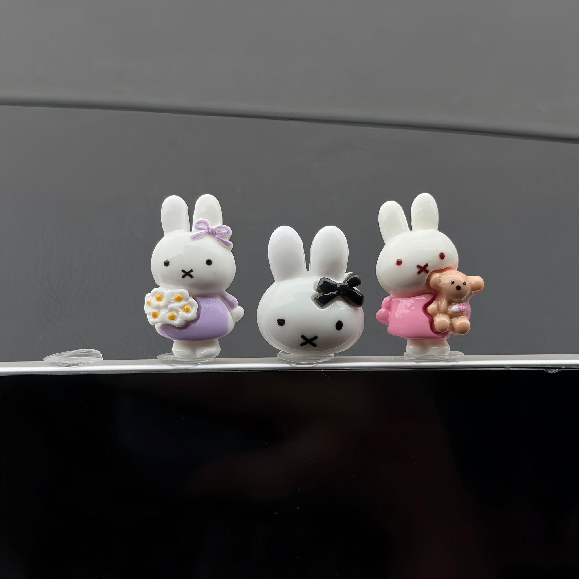 Ornamen Dashboard Mobil Kelinc - Car Accessories Girly ulasan dan harga